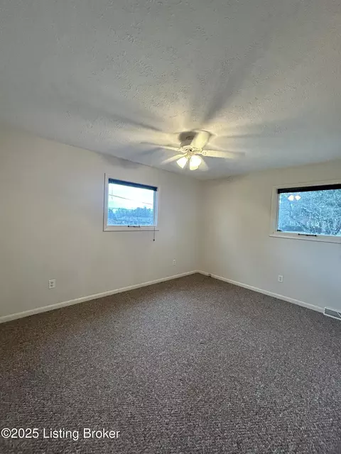 Bedroom - 441 Eastern Drive Dr, Radcliff, KY 40160 photo 4 of 5