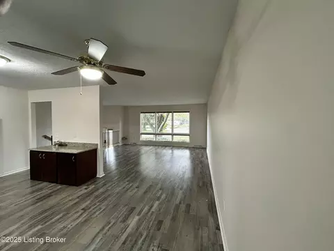 Living - 441 Eastern Drive Dr, Radcliff, KY 40160 photo 5 of 9