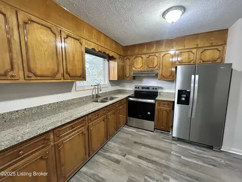 Kitchen - 441 Eastern Drive Dr, Radcliff, KY 40160 photo 1 of 2