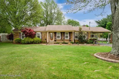 516 Harrison Cir, Mount Washington, KY 40047