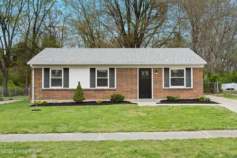 5815 Toebbe Ln, Louisville, KY 40229