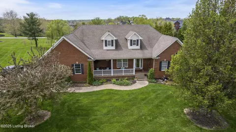 4602 Stonelea Pl, La Grange, KY 40031