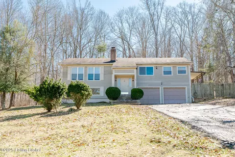 585 Foley Rd, Shepherdsville, KY 40165