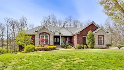 202 Saint James Ct, Fisherville, KY 40023