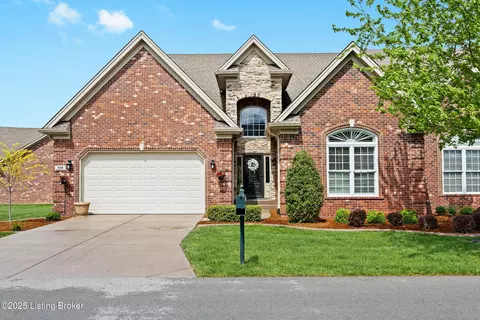 104 Whispering Pines Cir, Louisville, KY 40245