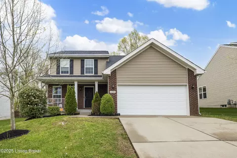 305 Rockcrest View Ct, Louisville, KY 40245