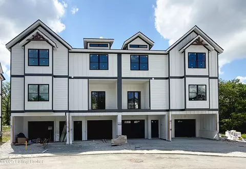7104 Park Vue Dr, Crestwood, KY 40014