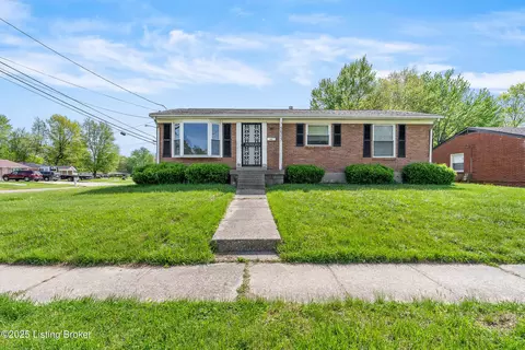 5601 Reflection Dr, Louisville, KY 40218