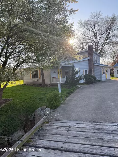 9752 Mason Ln, Fairdale, KY 40118