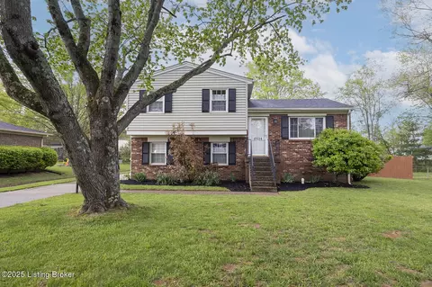 6524 Manassas Dr, Pewee Valley, KY 40056