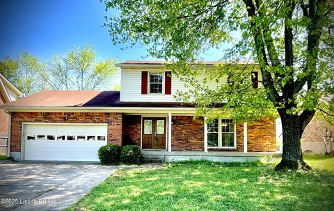 314 Old Towne Rd, Louisville, KY 40214