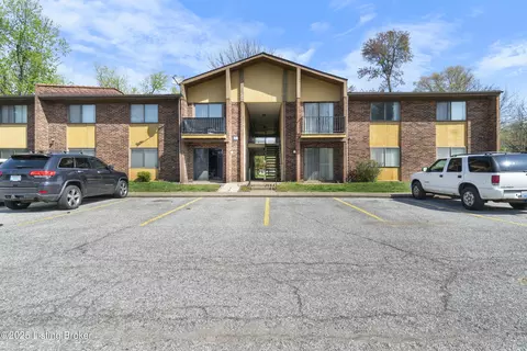 7046 Wildwood Cir #187, Louisville, KY 40291