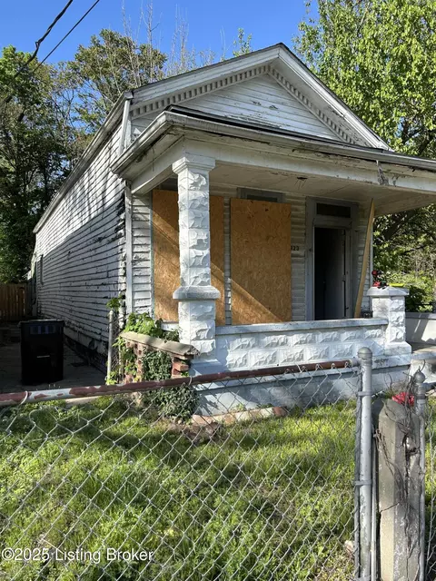 2423 Cedar St, Louisville, KY 40212