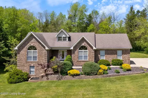 7312 E Orchard Grass Blvd, Crestwood, KY 40014