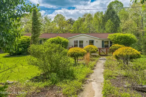 733 Earl Howard Rd, Keavy, KY 40737