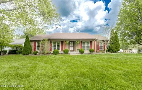 4401 Accomack Dr, Louisville, KY 40241