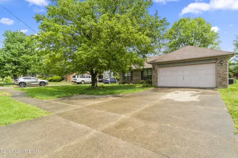 3703 Hunsinger Ln, Louisville, KY 40220