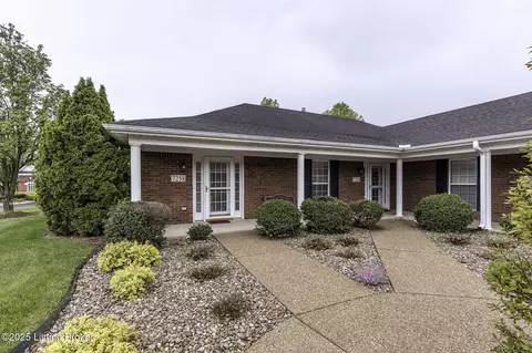 7258 Briscoe Vista Way, Louisville, KY 40228