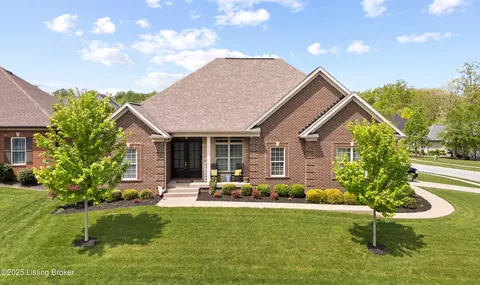 3116 Grand Lakes Dr, Louisville, KY 40299