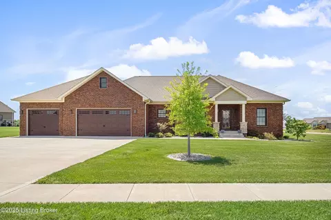 166 Remington Dr, Bardstown, KY 40004