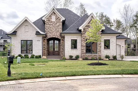 17311 White Oak Ct, Louisville, KY 40023