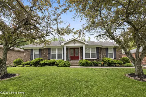 9108 Willowwood Way, Louisville, KY 40299