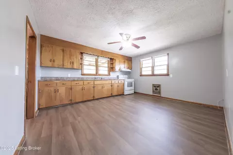 9135 N Hwy 261, Webster, KY 40176 photo 8
