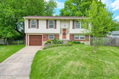 9507 Chadbourn Ct, Louisville, KY 40223