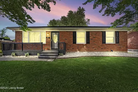 2013 White Oak Ln, Louisville, KY 40216