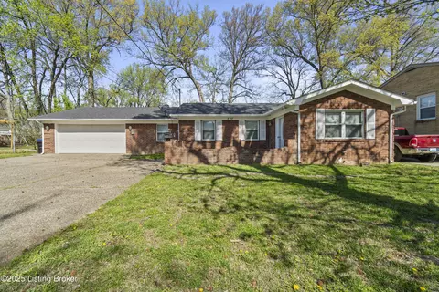 727 Iroquois Ave, Louisville, KY 40214