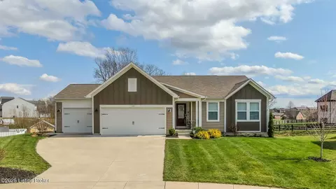 538 Birchwood Dr, Shepherdsville, KY 40165