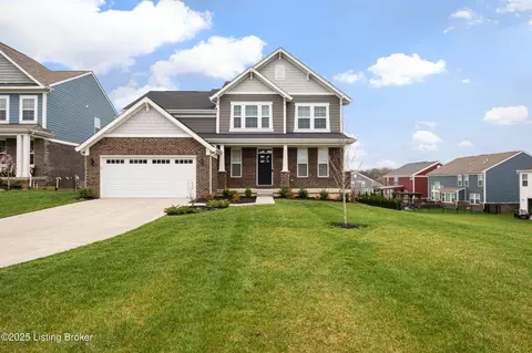 15807 Stonehouse Ct, Louisville, KY 40245