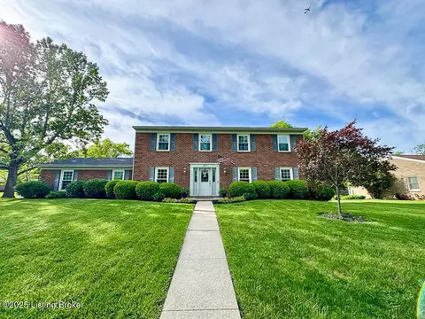 8602 Banbridge Rd, Louisville, KY 40242