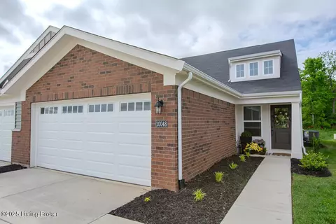 10048 Windcrest Farms Ln, Louisville, KY 40291