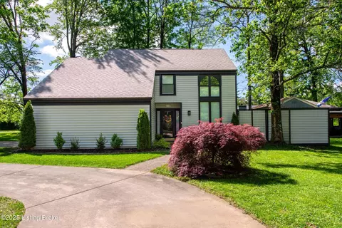 11110 Harrods Creek Ct, Louisville, KY 40223