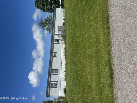 4299 High Plains Rd, Vine Grove, KY 40175