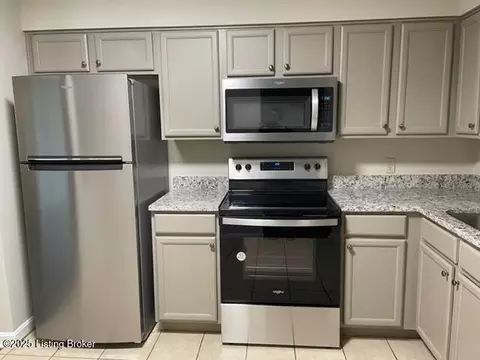 1505 La Fontenay Ct, Louisville, KY 40223