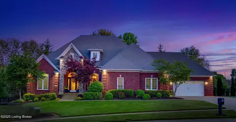 1102 Crossings Cove Ct, Louisville, KY 40245