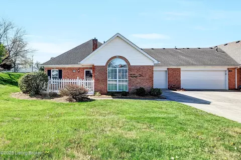 112 Azalea Ct, La Grange, KY 40031
