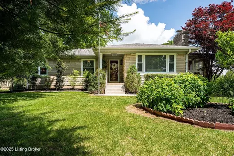 8703 Waltlee Rd, Louisville, KY 40291