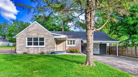 3510 Locust Ave, Jeffersontown, KY 40299
