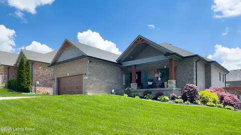 304 Deep Creek Dr, Shepherdsville, KY 40165