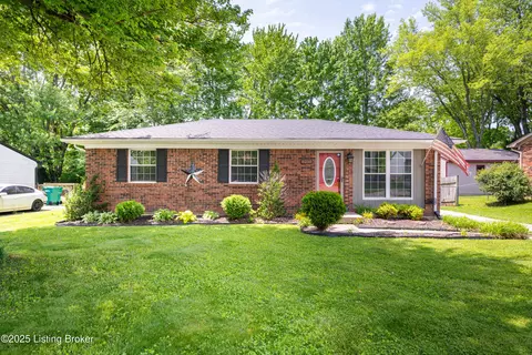 8210 Sandidge Dr, Louisville, KY 40228