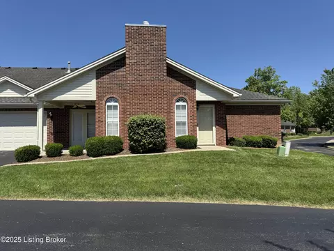5100 April Lake Ct, Louisville, KY 40272