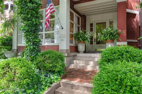 1204 S 2nd St #1, Louisville, KY 40203