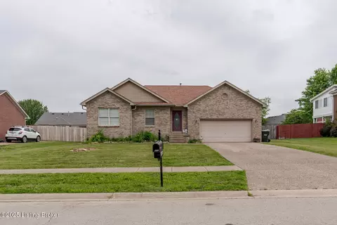 686 Justin Trl, Mount Washington, KY 40047