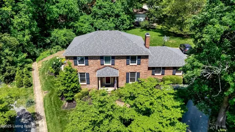 3711 Quail Hollow Ct, Louisville, KY 40241