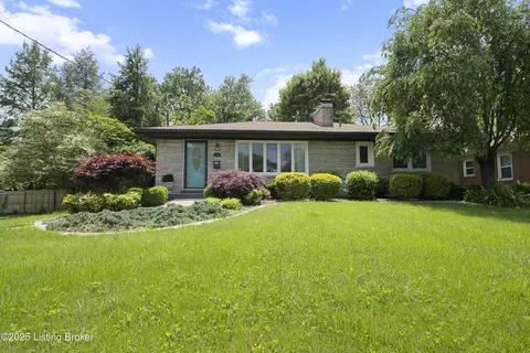 5506 Bamberrie Cross Rd, Louisville, KY 40214