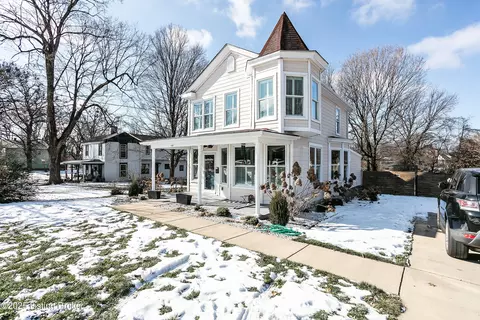 320 S Third St, Bardstown, KY 40004