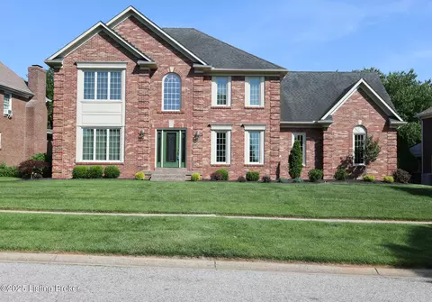 9602 Moorfield Cir, Louisville, KY 40241